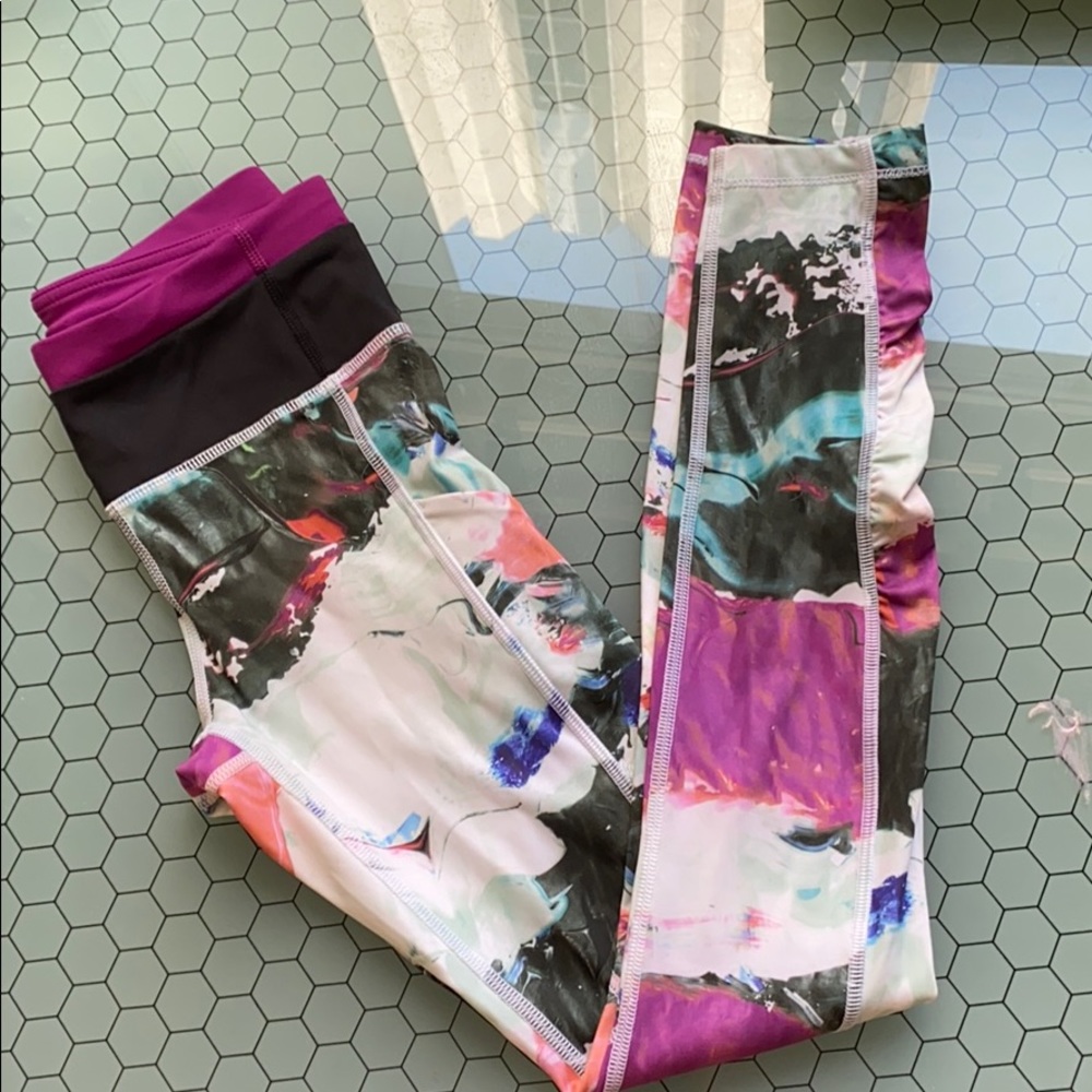 Lululemon leggings! Basically Brand New!
